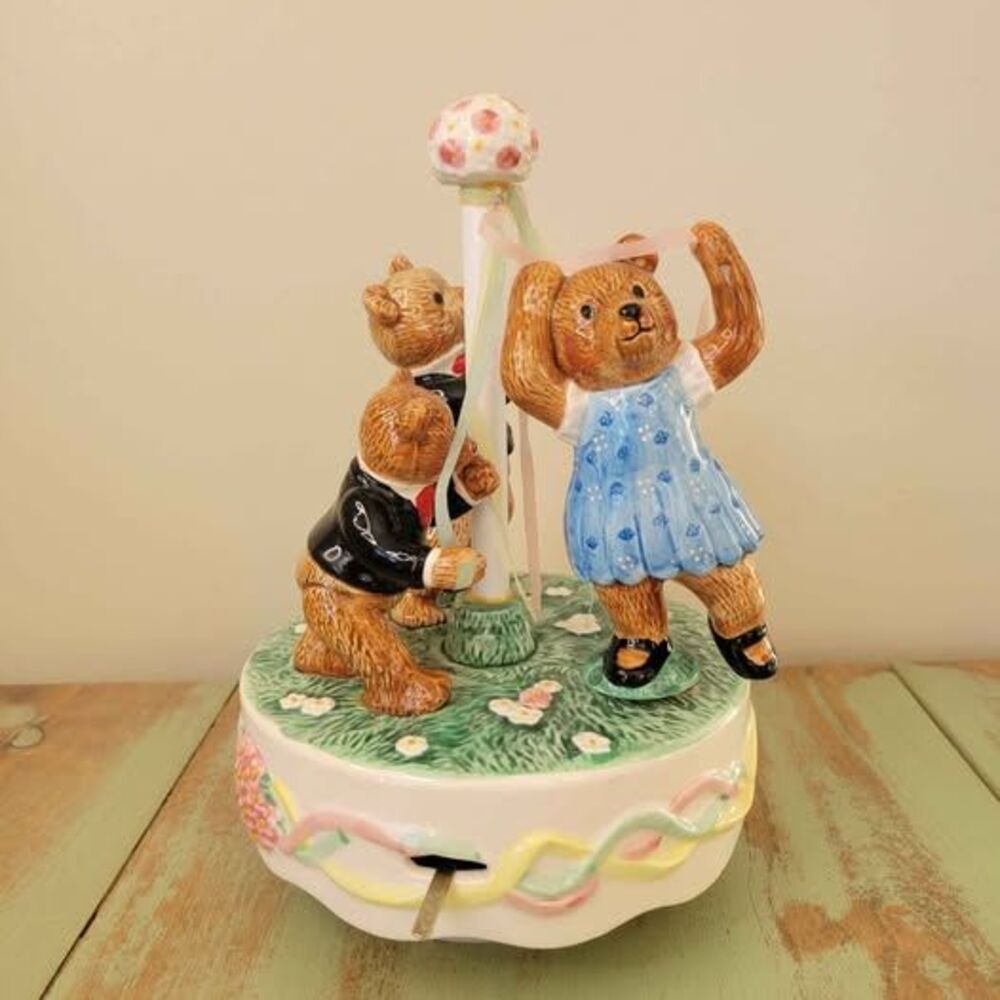 Vintage Schmid Musical Carousel – Bears Maypole “Ring Around the Rosie”